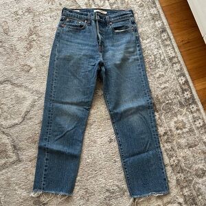 Levi’s Wedgie Straight-Leg Women's Jeans in Medium Blue size 26